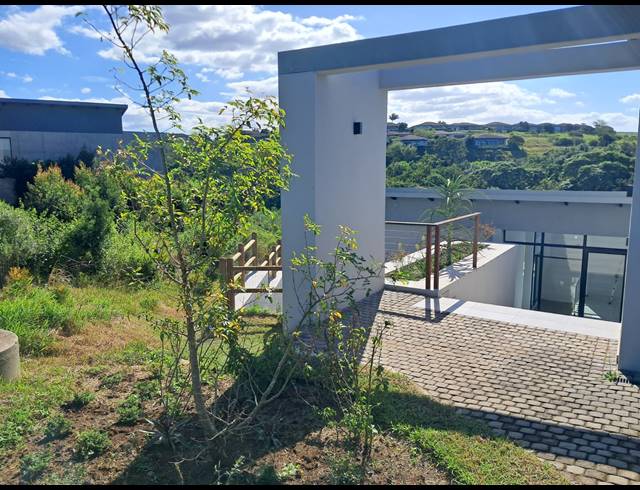 4 BEDROOM HOUSE FOR SALE IN PALM LAKES ESTATE